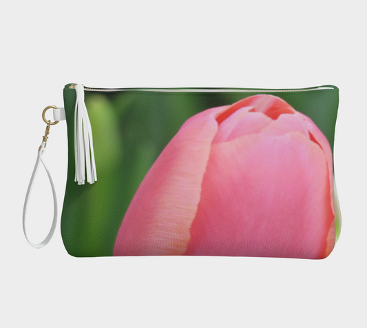 Ala Vegan Leather Wristlet